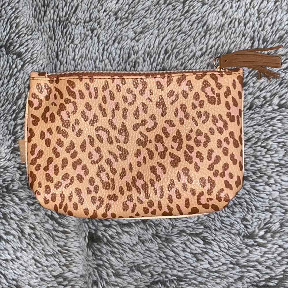 Makeup bag